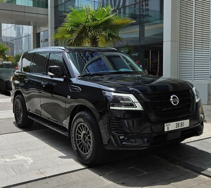 Nissan Patrol Y62 Black Edition