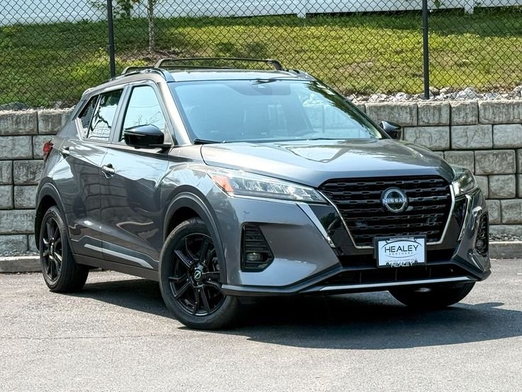 Stop by and check out this 2022 Nissan Kicks SR at…