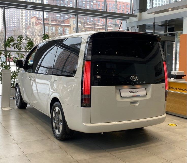 #hyundai #staria